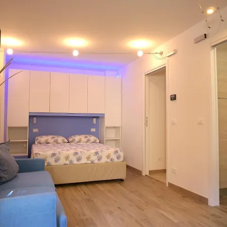 Londonsuite - Nuovissimo Mini Appartamento Grado Exterior photo