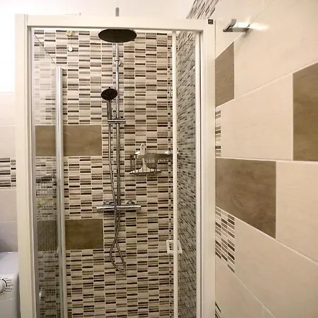 Londonsuite - Nuovissimo Mini Appartamento Grado Exterior photo